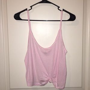 Large low cut knotted crop tank